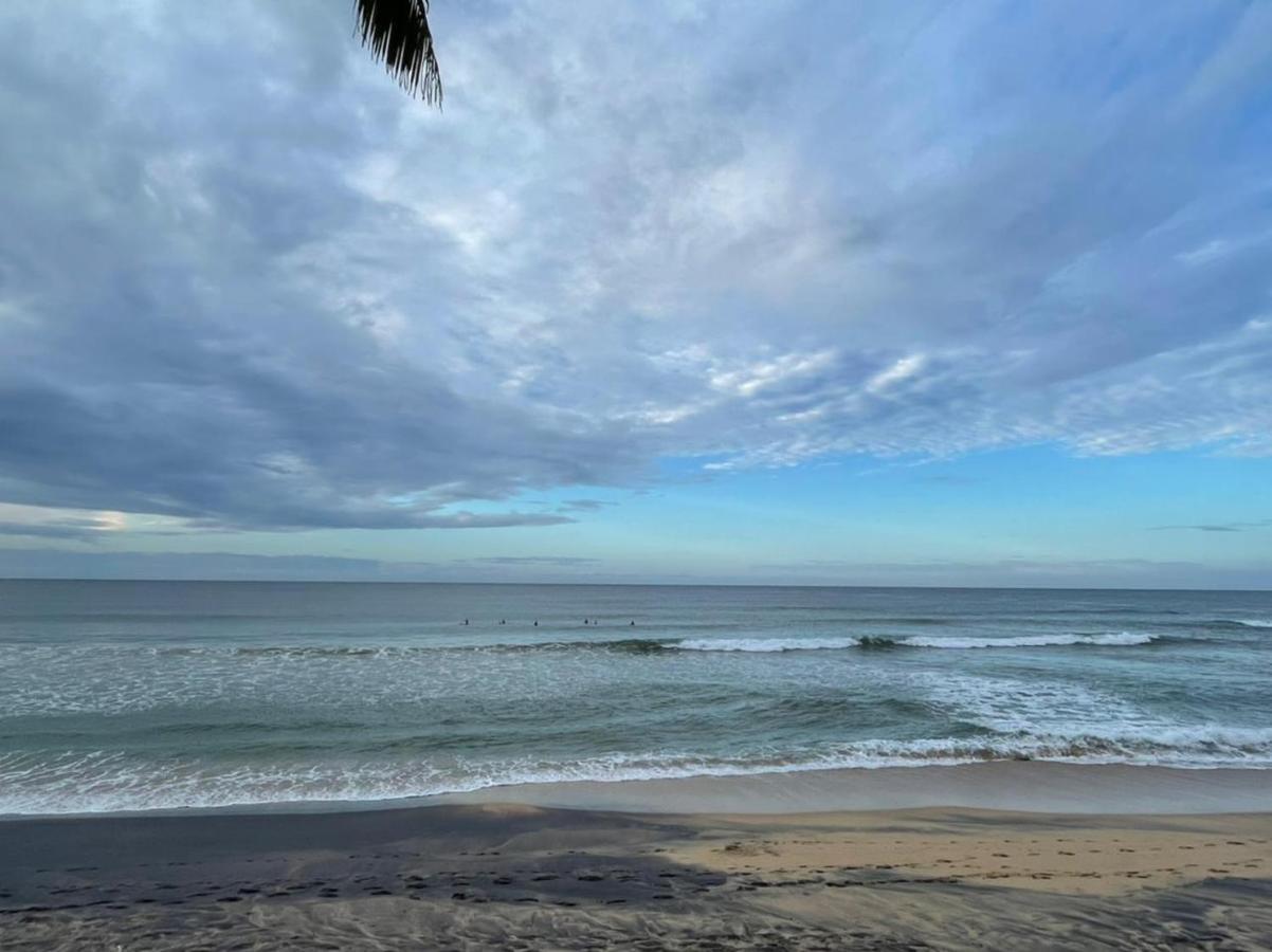 Love Birds Beach Hotel Matara Exterior photo
